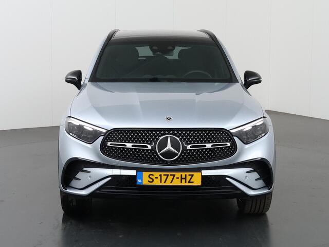 Mercedes-Benz GLC-KLASSE 300e 4MATIC AMG Line | Premium pakket | Panoramadak | Rij-assistentie pakket | Digital Light | Parkeer pakket | 20-Inch |