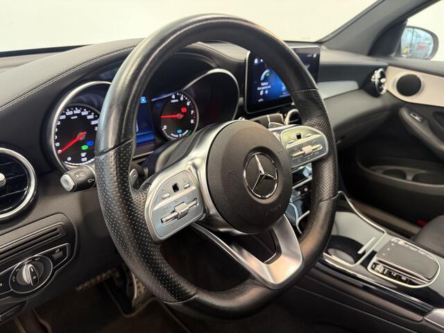 Mercedes-Benz GLC-KLASSE Coupé 300e 4MATIC Business Solution AMG Panoramadak PDC Achteruitrijcamera 24 maanden garantie mogelijk (*vraag naar de voorwaarden)