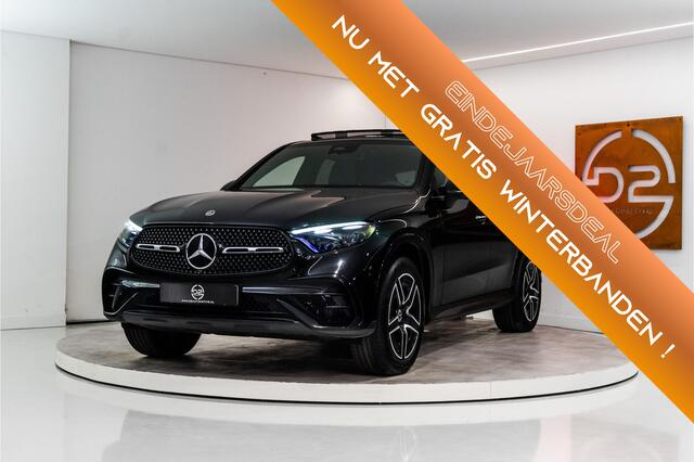 Mercedes-Benz GLC-KLASSE Coupé 400e 4MATIC AMG 381PK | Pano | Burmester | Sfeer | Carbon | Trekhaak | BOMVOL!