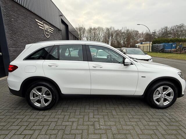 Mercedes-Benz GLC-KLASSE 350e 4MATIC Premium Plus | 12MND GARANTIE | PANODAK | LED | CARPLAY | CRUISE ADAPTIEF | TREKHAAK |
