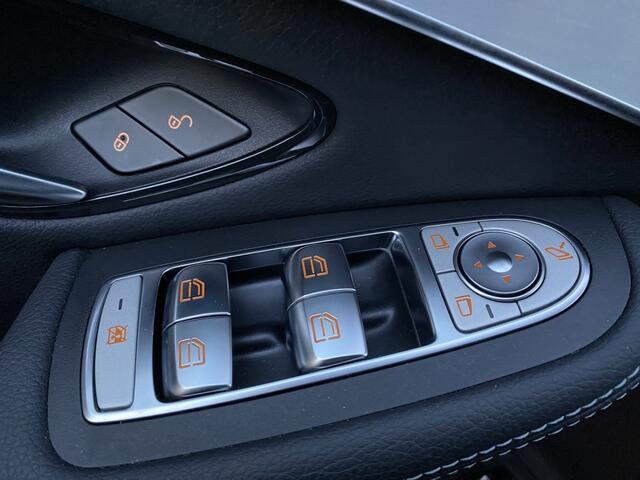 Mercedes-Benz GLC-KLASSE Automaat navigatie 300e 4M Bns Sol. AMG