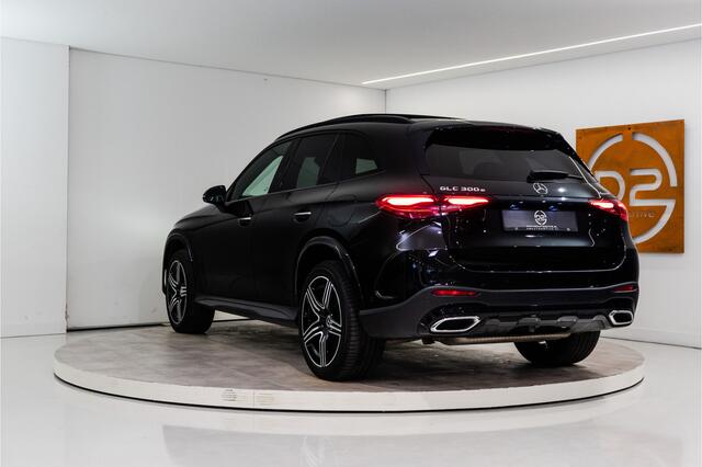 Mercedes-Benz GLC-KLASSE 300e 4MATIC AMG 313PK | Pano | Burmester | Sfeer | Trekhaak | Stoel&Stuurverw. | VOL! 12 MND Garantie
