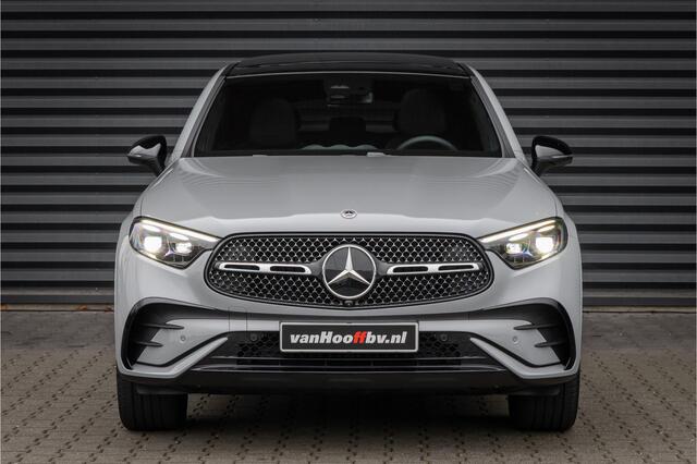 Mercedes-Benz GLC-KLASSE Coupé 300de 4MATIC AMG Line Alpingrau - Luchtvering