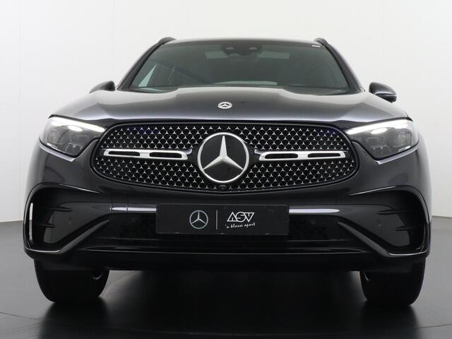 Mercedes-Benz GLC-KLASSE 400e 4MATIC Sport Edition | Distronic Cruise Control | Memorystoelen | Panorama - Schuifdak | Head-Up Display | 360° Camera | Niveauregeling | Burmester Surround Sound