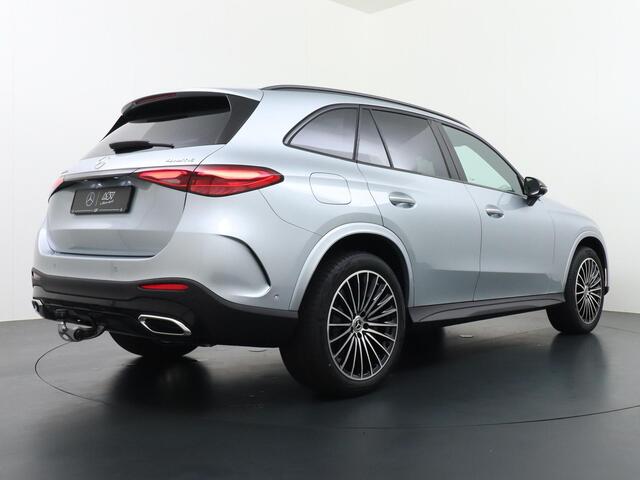 Mercedes-Benz GLC-KLASSE 300e 4MATIC Sport Edition | Panorama - Schuifdak | Trekhaak Wegklapbaar | Digital Light | Niveauregeling | 360° Camera | Memorystoelen | Apple Carplay & Android Auto