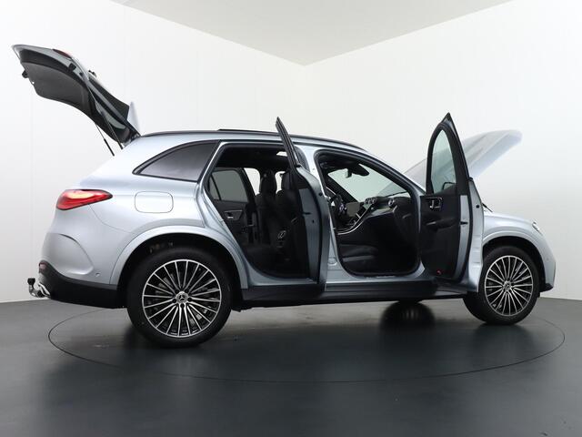 Mercedes-Benz GLC-KLASSE 300e 4MATIC Sport Edition | Panorama - Schuifdak | Trekhaak Wegklapbaar | Digital Light | Niveauregeling | 360° Camera | Memorystoelen | Apple Carplay & Android Auto