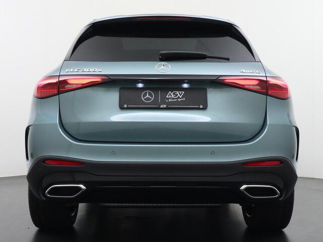 Mercedes-Benz GLC-KLASSE 300e 4MATIC Sport Edition | Panorama - Schuifdak | Stoelverwarming Voorin | 360° Camera | Niveauregeling | Memorystoelen | Digital Light | Apple Carplay & Android Auto | Sfeerverlichting