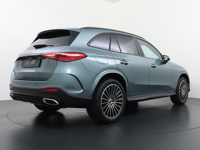 Mercedes-Benz GLC-KLASSE 300e 4MATIC Sport Edition | Panorama - Schuifdak | Stoelverwarming Voorin | 360° Camera | Niveauregeling | Memorystoelen | Digital Light | Apple Carplay & Android Auto | Sfeerverlichting