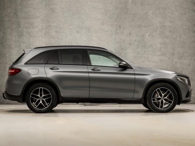 Mercedes-Benz GLC-KLASSE 250 4MATIC AMG Sport 211Pk Automaat (NAVIGATIE, TREKHAAK, LEDER, GETINT GLAS, SPORTSTOELEN, STOELVERWARMING, LED KOPLAMPEN, SPORTONDERSTEL, NIEUWSTAAT)