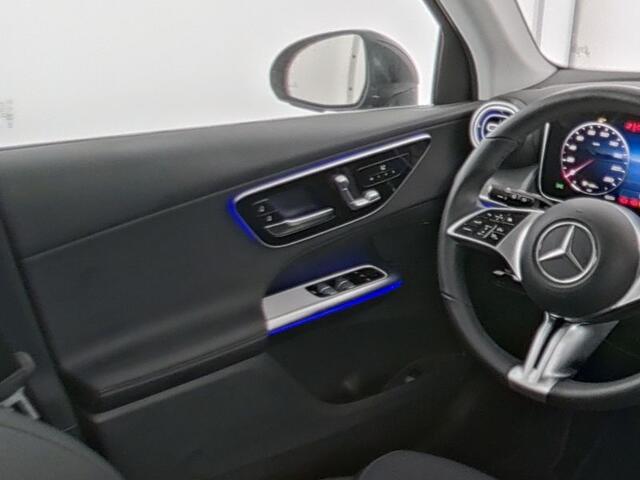 Mercedes-Benz GLC-KLASSE 300 e 4MATIC Plug-In Hybride Trekhaak | Avantgarde | Memory Voorstoelen | Stuur en Stoelverwarming | Sfeerverlichting | Parkeerpakket met achteruitcamera. Inclusief 24 maanden MB Certified garantie voor Europa.