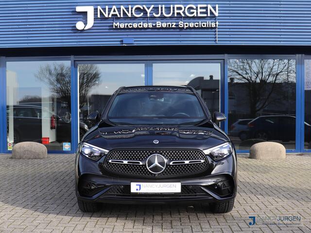 Mercedes-Benz GLC-KLASSE Mercedes-Benz GLC 300e 4M AMG | Pano | Night | 360* camera | Winter pakket | Trekhaak | Matrix LED | Ambient Lightning | Premium pakket |