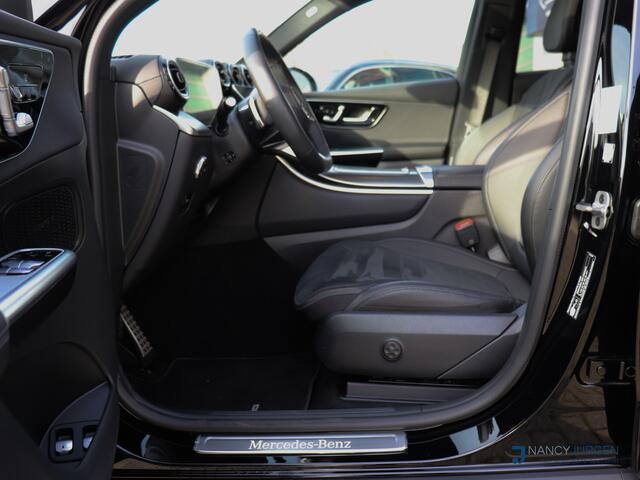 Mercedes-Benz GLC-KLASSE Mercedes-Benz GLC 300e 4M AMG | Pano | Night | 360* camera | Winter pakket | Trekhaak | Matrix LED | Ambient Lightning | Premium pakket |