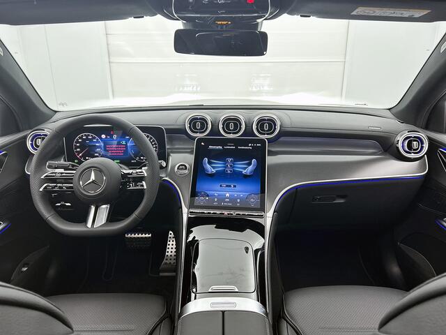 Mercedes-Benz GLC-KLASSE Coupé 300e 4MATIC Business Solution AMG | Trekhaak | Panoramaschuifdak | Memorypakket voorstoelen | URBAN GUARD voertuigbescherming plus | 19 inch AMG velgen | Sfeerverlichting | EASY PACK achterklep |