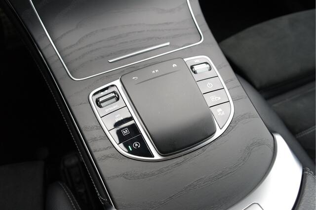 Mercedes-Benz GLC-KLASSE 200 Premium AMG | Dealer onderhouden | NL-Auto | Carplay | LED
