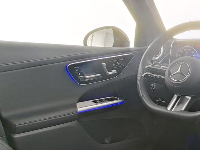 Mercedes-Benz GLC-KLASSE 300 e 4MATIC AMG Plug-In Hybride AMG Line | Night Pakket | Trekhaak | Panorama Schuif-Kanteldak | Offroad-Techniek Pakket | Distronic. Inclusief 24 maanden MB Certified garantie voor Europa.