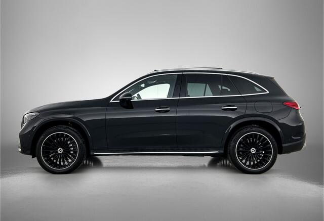 Mercedes-Benz GLC-KLASSE 300 de 4MATIC Plug-In Hybride AMG Line | Trekhaak | Panoramadak | 360°-camera | Burmester® | Alarm | Car Play | Dode Hoek Ass | Inclusief 24 maanden Mercedes-Benz Certified garantie voor Europa.