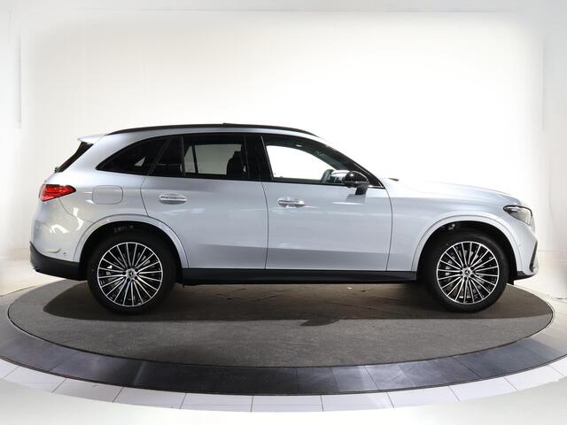 Mercedes-Benz GLC-KLASSE 300e 4MATIC Sport Edition | Panoramaschuifdak | Premium pakket | Nightpakket | 360° camera | Dodehoekassistent | DIGITAL LIGHT | Trekhaak |