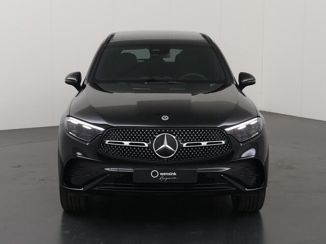 Mercedes-Benz GLC-KLASSE 300e 4MATIC Sport Edition | Panoramaschuifdak | Premium pakket | Nightpakket | 360° camera | Dodehoekassistent | DIGITAL LIGHT |