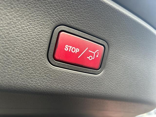 Mercedes-Benz GLC-KLASSE Coupé 300 e 4MATIC | Panoramadak | Trekhaak | Beige Leder | Adaptief Cruise Control