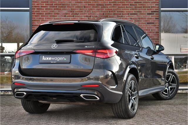 Mercedes-Benz GLC-KLASSE 300e 4MATIC AMG Trekh Distr Burmester