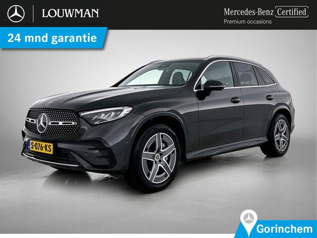 Mercedes-Benz GLC-KLASSE 300 e 4MATIC AMG Plug-In Hybride Luchtvering | Trekhaak | AMG Line | Night Pakket | Achteras besturing | Parkeerpakket met 360°-camera. Inclusief 24 maanden MB Certified garantie voor Europa.