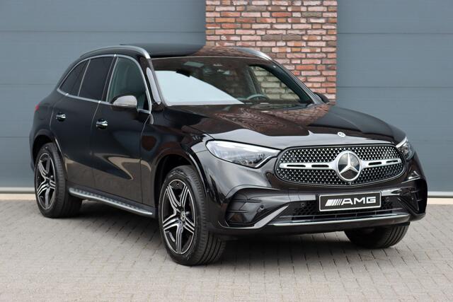 Mercedes-Benz GLC-KLASSE 300e 4MATIC AMG Line Premium+ | Distronic | Burmester | Panoramadak | Trekhaak | Memory | HUD | Verwarmd Stuurwiel | Surround Camera | Digital Light |