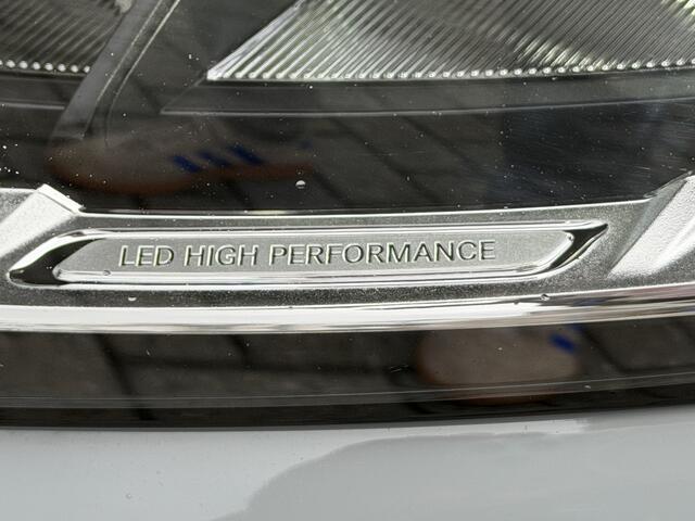 Mercedes-Benz GLC-KLASSE 300e 4MATIC AMG Line Pano-Dak | Trekhaak | 360-Camera | Stuurverw. | Night| Memory