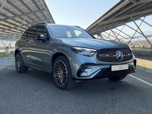 Mercedes-Benz GLC-KLASSE 300e 4MATIC Sport Edition | Night | Panoramaschuifdak | Premium pakket | Head-Up | Dodehoekassistent | DIGITAL LIGHT | Burmester |