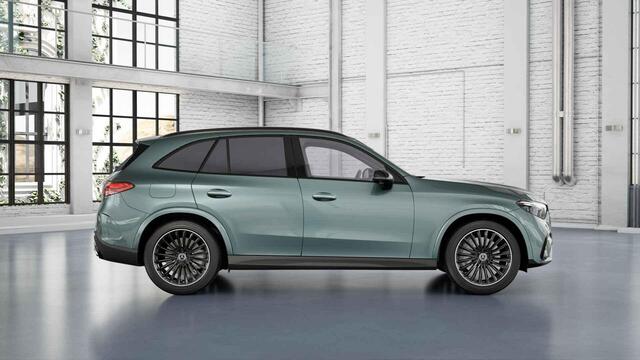 Mercedes-Benz GLC-KLASSE 300e 4MATIC Sport Edition | Panoramaschuifdak | Premium pakket | Nightpakket | Head-Up | Dodehoekassistent | DIGITAL LIGHT | Trekhaak |