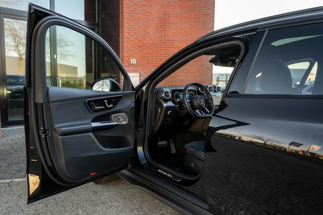 Mercedes-Benz GLC-KLASSE 300e 4MATIC AMG Distronic Burmester Panorama BTW