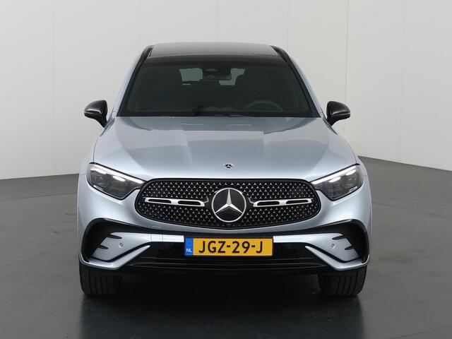 Mercedes-Benz GLC-KLASSE 300e 4MATIC Sport Edition | Panoramaschuifdak | Premium pakket | Nightpakket | 360° camera | Dodehoekassistent | DIGITAL LIGHT |