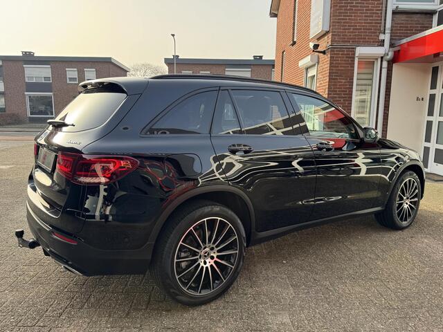 Mercedes-Benz GLC-KLASSE 300e 4MATIC Business Solution AMG *PANO/TREKHAAK/BTW*