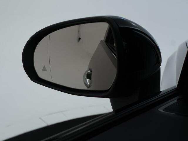 Mercedes-Benz GLC-KLASSE 300 e 4MATIC AMG Plug-In Hybride | Luchtvering | Panoramadak | Rijassistentiepakket plus | Memory | 360 gr Camera | Winterpakket | Inclusief 24 maanden MB Certified garantie voor Europa.