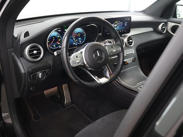 Mercedes-Benz GLC-KLASSE 300e 4MATIC Business Solution AMG | Panoramadak | Trekhaak | Rij assistentie pakket | Night pakket |