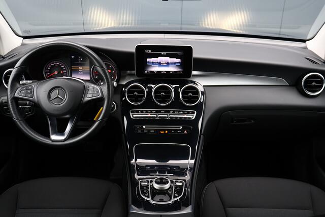 Mercedes-Benz GLC-KLASSE 220 d 4MATIC | Nieuwstaat | Stoelverwarming | LED Intelligent Light
