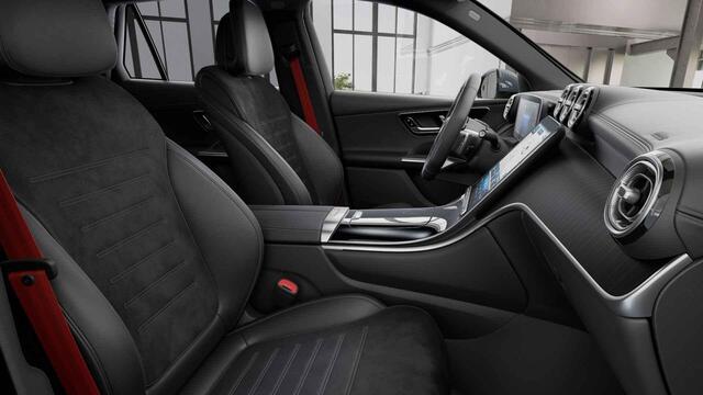 Mercedes-Benz GLC-KLASSE 300e 4MATIC AMG Line | MANUFAKTUR Alpin Grau | Panoramadak | Head up display | Trekhaak | Panoramadak |