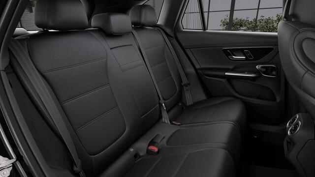 Mercedes-Benz GLC-KLASSE 300e 4MATIC AMG Line | Night | Panoramadak | Trekhaak | Treeplanken | Burmester | Memory |