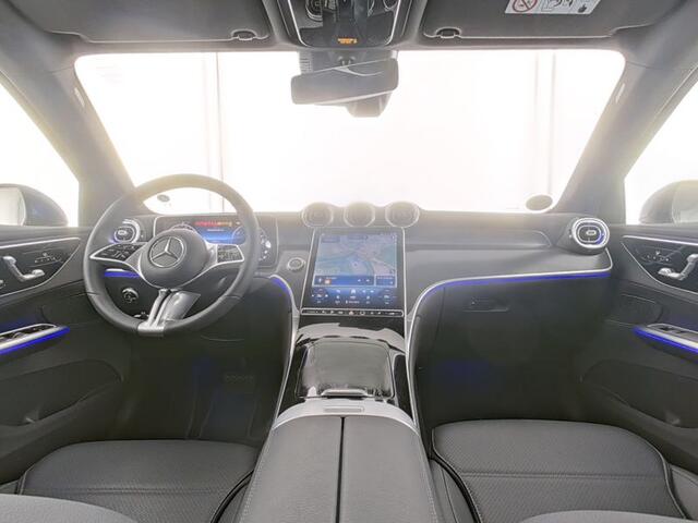 Mercedes-Benz GLC-KLASSE 300 e 4MATIC Plug-In Hybride Panorama Schuif-Kanteldak | Trekhaak | Memory Pakket | Stoel en Stuurverwarming. Inclusief 24 maanden MB Certified garantie voor Europa.