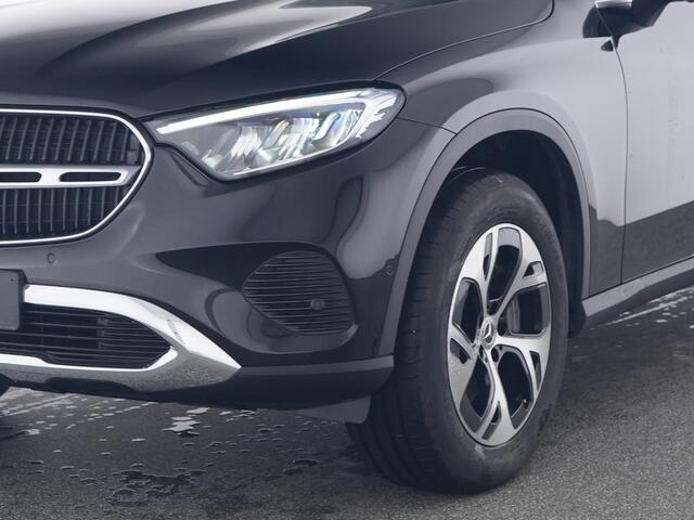 Mercedes-Benz GLC-KLASSE 300 e 4MATIC Plug-In Hybride Trekhaak | Memory Voor stoelen | Stuur en Stoelverwarming | Ledkoplampen | Apple CarPlay. Inclusief 24 maanden MB Certified garantie voor Europa.
