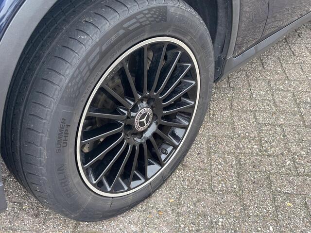 Mercedes-Benz GLC-KLASSE 300e 4MATIC Business Solution | PHEV | 320pk | Plug-in Hybride | Achteruitrijcamera | Navigatie | Half leder