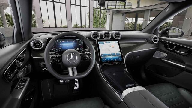 Mercedes-Benz GLC-KLASSE 300e 4MATIC Sport Edition | AMG | Panoramaschuifdak | Premium pakket | Trekhaak | Head-Up | Head-Up | DIGITAL LIGHT |