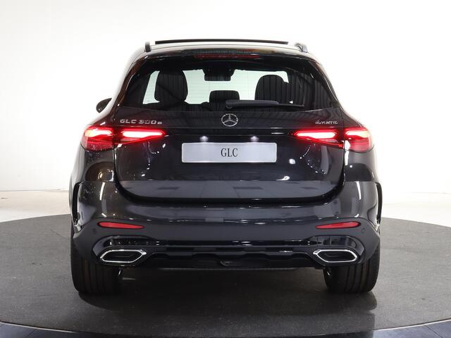 Mercedes-Benz GLC-KLASSE 300e 4MATIC Sport Edition | AMG | Panoramaschuifdak | Premium Plus | Night | Rijassistentiepakket Plus | Trekhaak | Burmester |