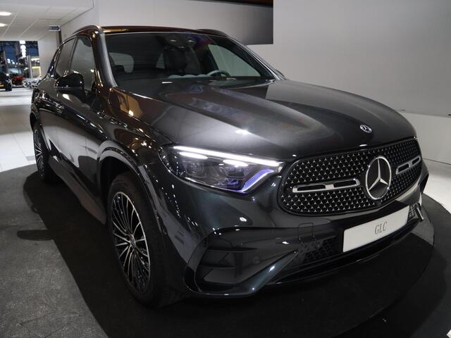 Mercedes-Benz GLC-KLASSE 300e 4MATIC Sport Edition | AMG | Panoramaschuifdak | Premium Plus | Night | Rijassistentiepakket Plus | Trekhaak | Burmester |