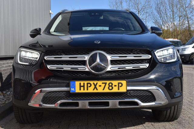 Mercedes-Benz GLC-KLASSE 300e 4MATIC Wegkl. trekhaak, Cruise, Camera, Stoelverwarming, Carplay, DAB