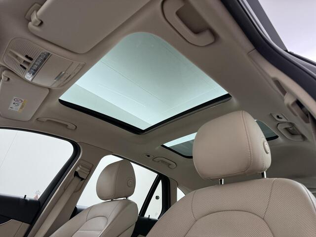 Mercedes-Benz GLC-KLASSE 250 4MATIC Premium Plus Panoramadak Trekhaak 360 Camera Stoel ventilatie HUD ACC