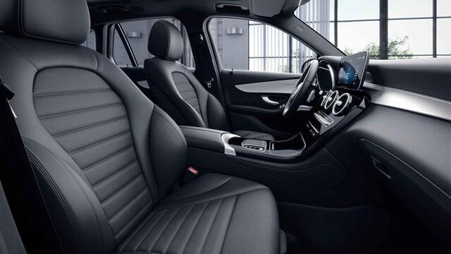 Mercedes-Benz GLC-KLASSE 300e 4MATIC AMG | Panoramadak | Trekhaak elektrisch | Distronic | 360 camera |