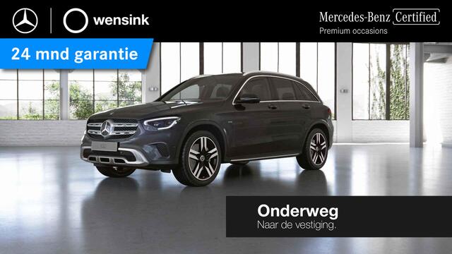 Mercedes-Benz GLC-KLASSE 300e 4MATIC Premium Plus | Panoramadak | Trekhaak | Distronic | 360 camera | Multibeam LED | Stoelverwarming |