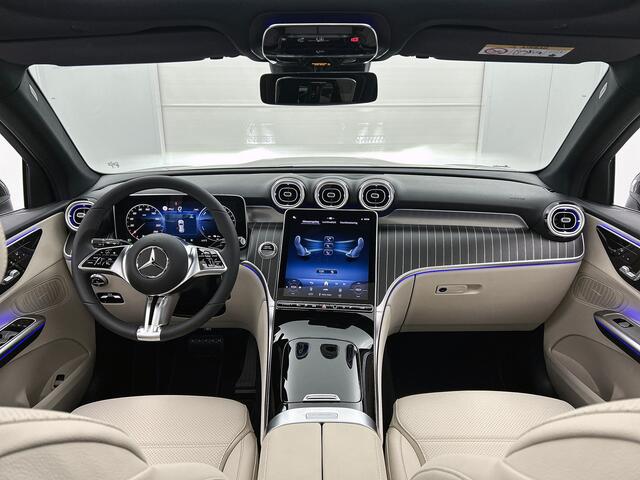 Mercedes-Benz GLC-KLASSE 300e 4MATIC Business Solution Luxury | Parkeerpakket met 360°-camera | Comfortpakket Plus | Trekhaak | Panoramaschuifdak | Sierdelen openporig hout aluminiumlines | DISTRONIC | 19 inch vijf-dubbelspaaks velgen |