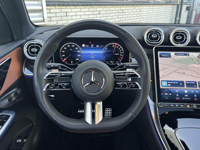 Mercedes-Benz GLC-KLASSE 300e 4MATIC AMG Line | Achterasbesturing | Panoramadak | Trekhaak | Winter-pakket | Rijassistentiepakket