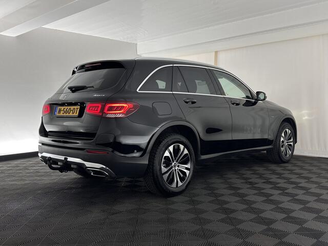 Mercedes-Benz GLC-KLASSE 300e 4MATIC Business Solution {SOH-94%} (IINCL.BTW) *LEATHER | FULL-LED | DIGI-COCKPIT | HEATED-SPORTSEATS | CAMERA | PRIAVACY-GLASS | NAVI-FULLMAP | ECC | PDC | CRUISE | 18''ALU*